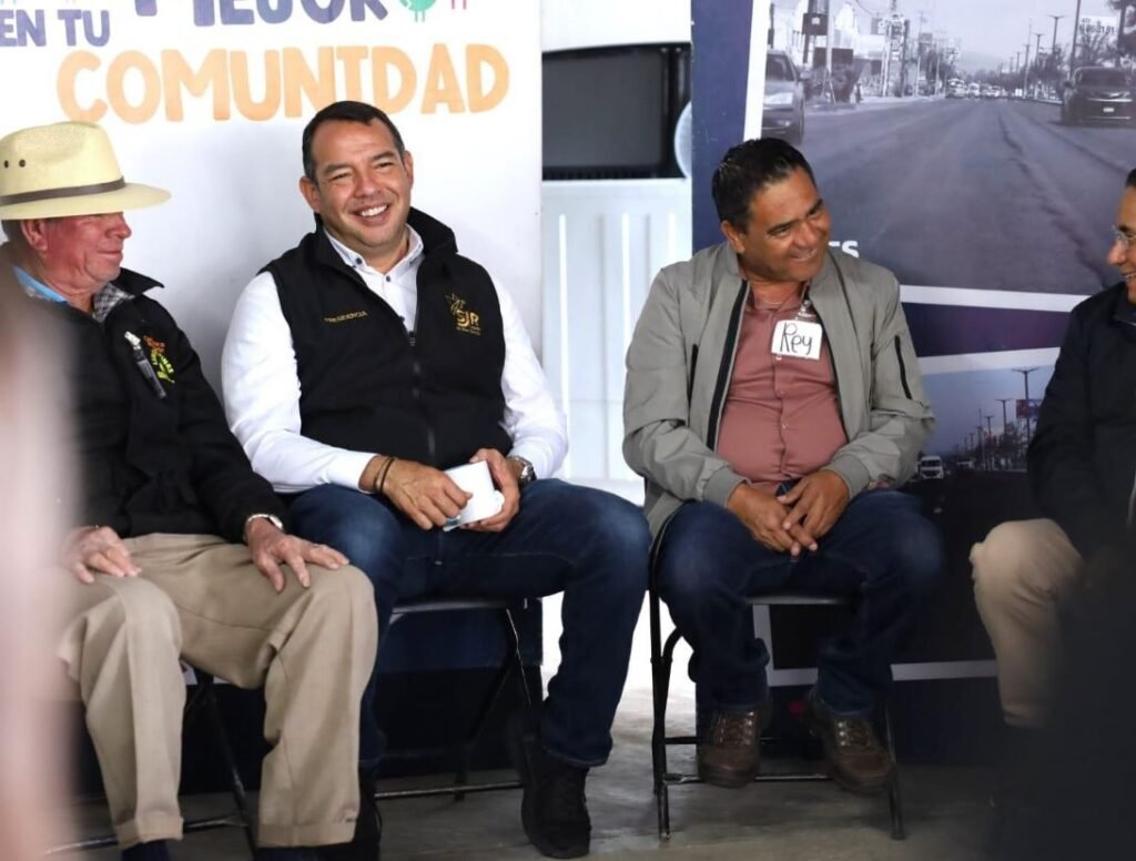 Acerca Municipio servicios y atención a habitantes de El Rosario