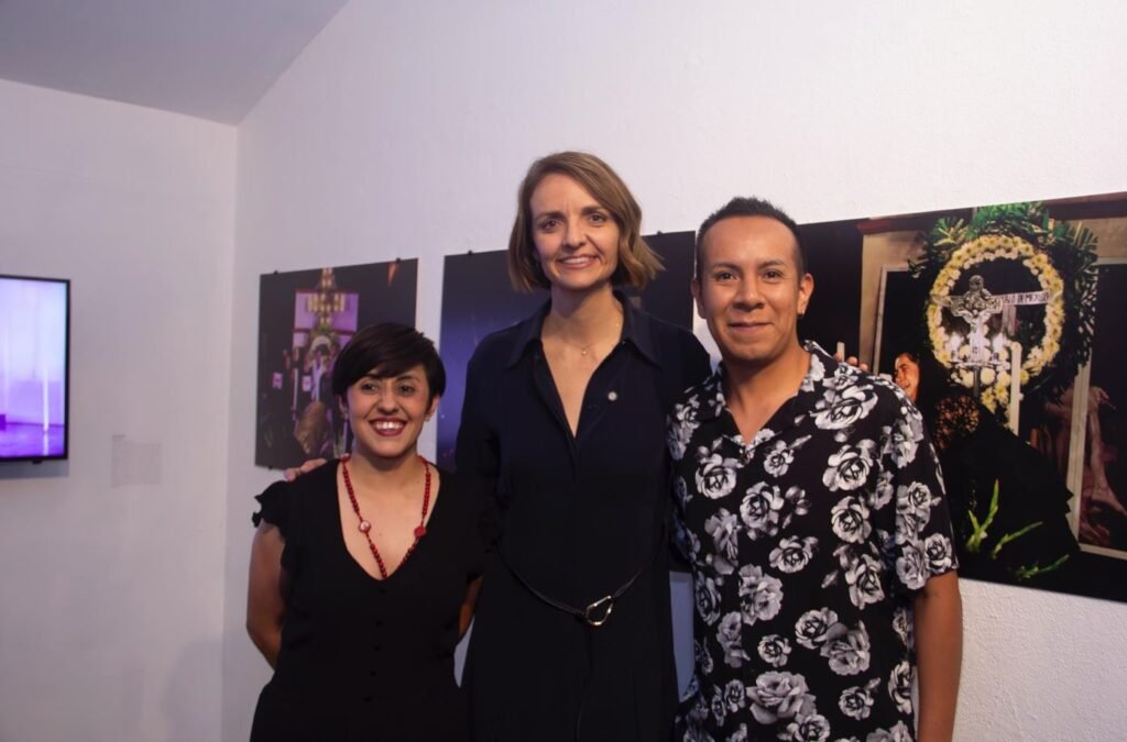 Inauguran en la Galería Libertad la muestra PECDA con obras de 17 creadores queretanos
