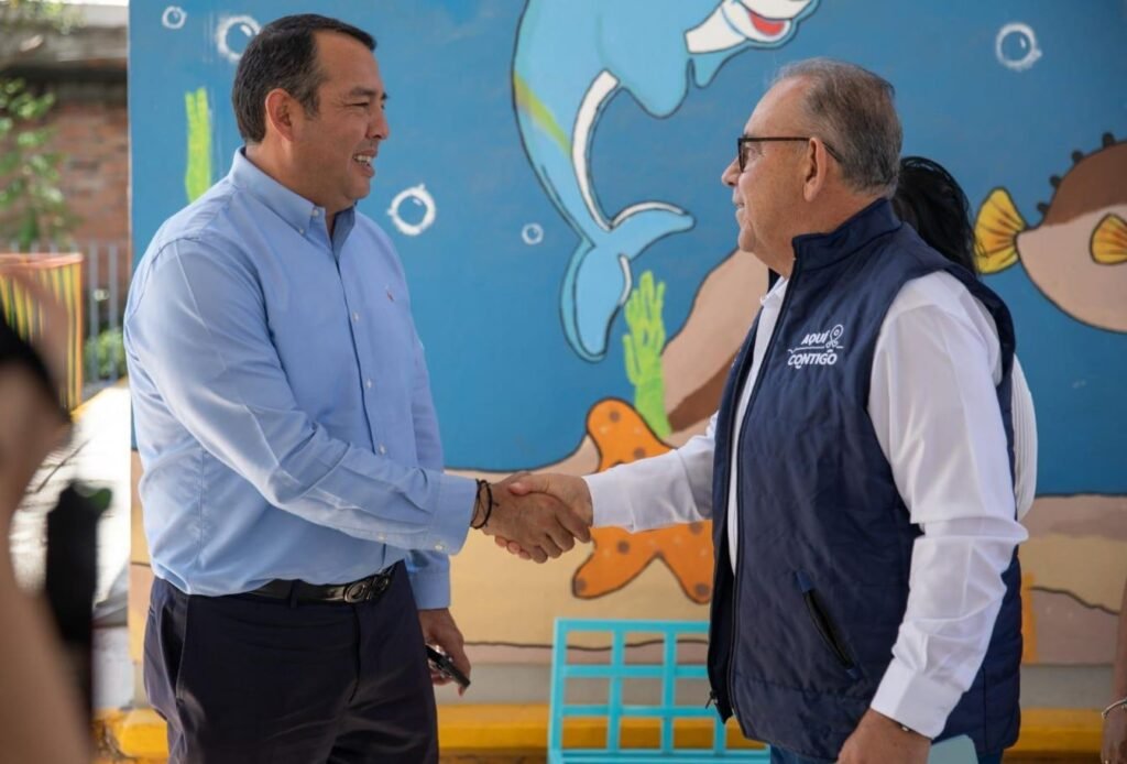 Roberto Cabrera e IFEQ supervisan y entregan obras en cinco escuelas de San Juan del Río
