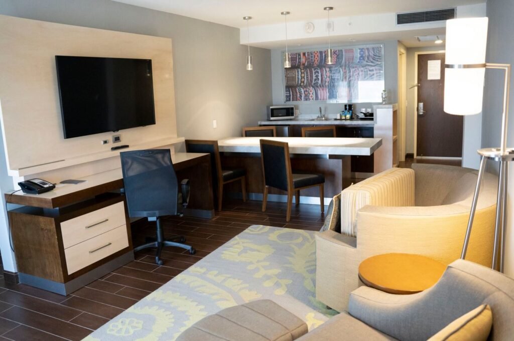 Courtyard by Marriott Querétaro, una experiencia que combina confort, funcionalidad y elegancia