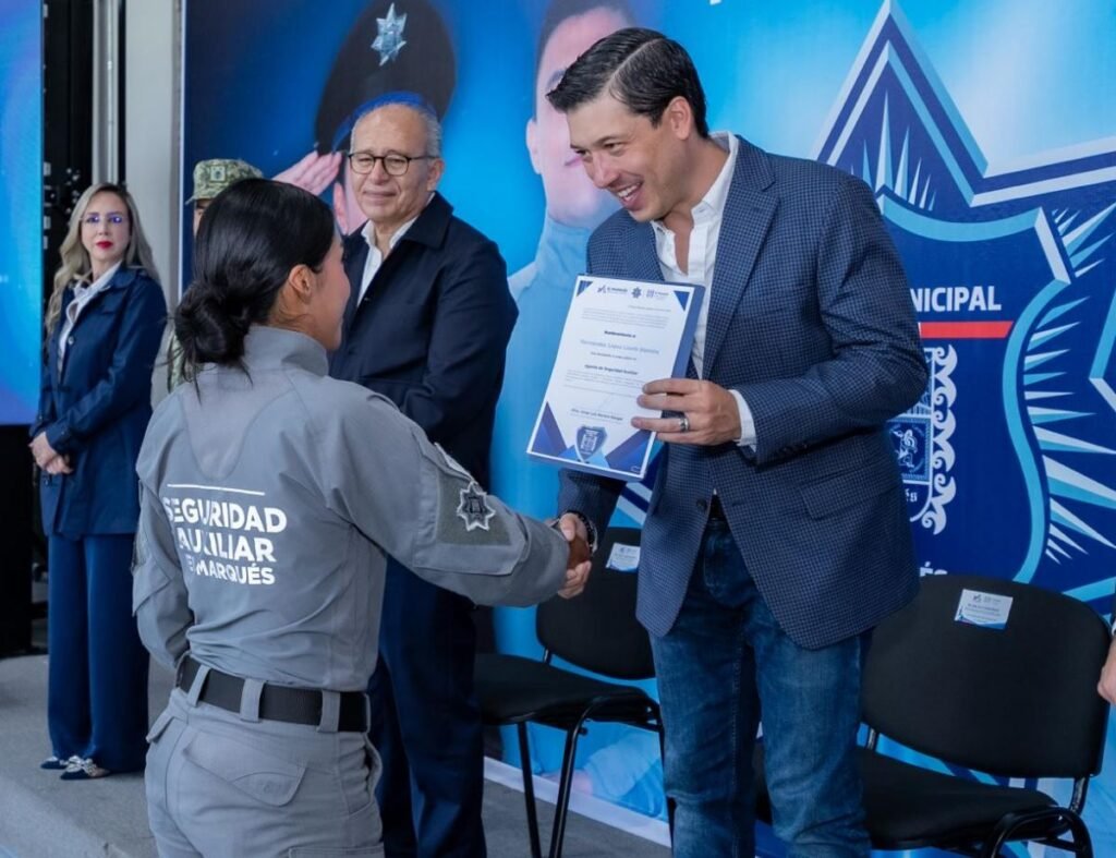 Rodrigo Monsalvo refuerza la seguridad en El Marqués con la incorporación de 38 nuevos elementos policiales