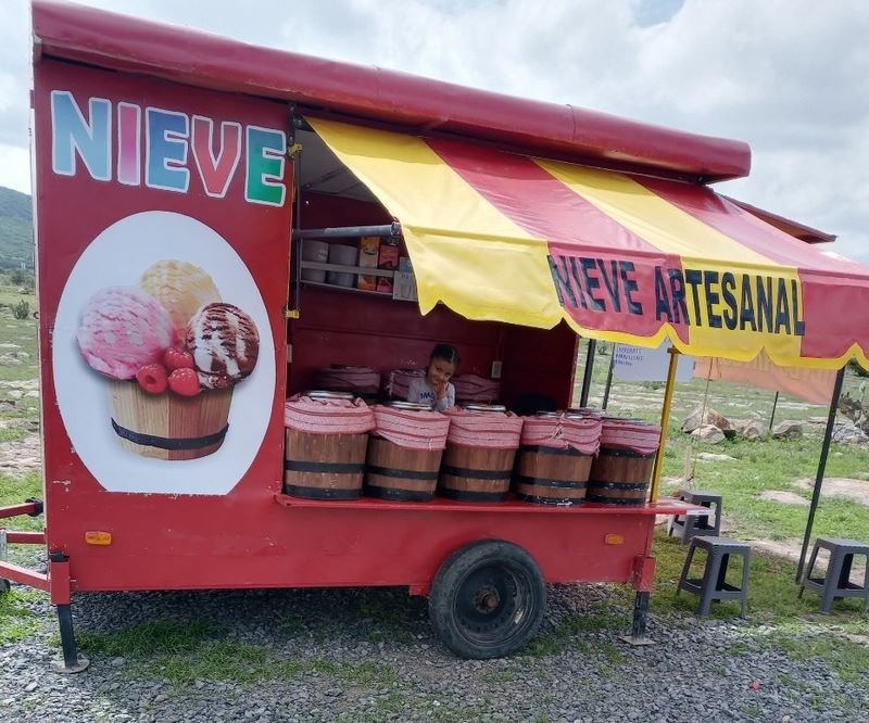 El Remolquito, tradición y sabor en cada nieve artesanal