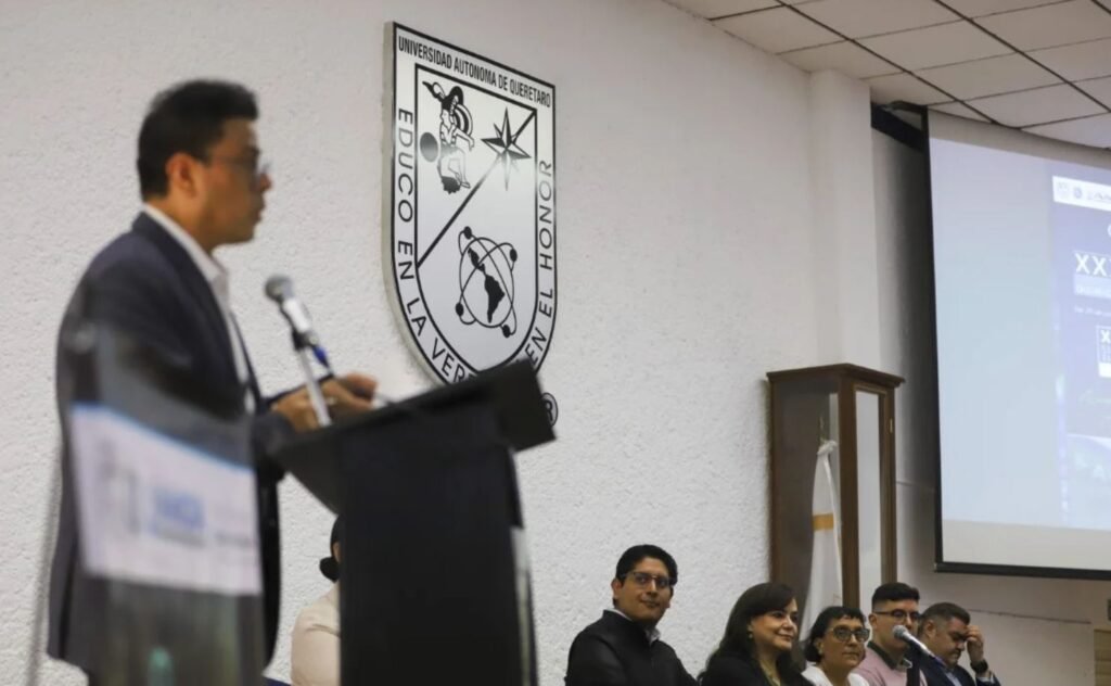 UAQ reúne a especialistas y estudiantes de todo el país en congreso nacional de Química Analítica