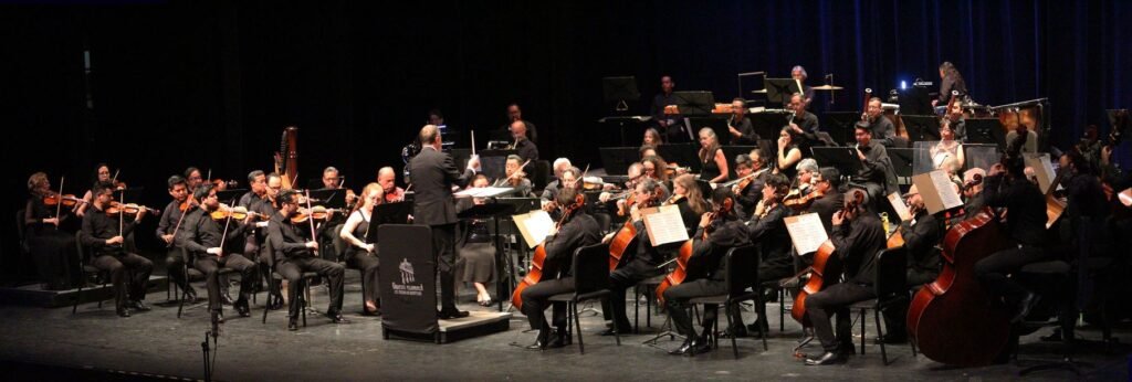 OFEQ llevará clásicos de Bernstein y Gulda al Teatro Metropolitano