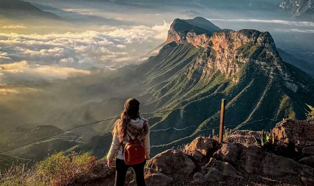 Cuatro Palos, el mirador queretano que permite contemplar la Sierra Gorda entre nubes