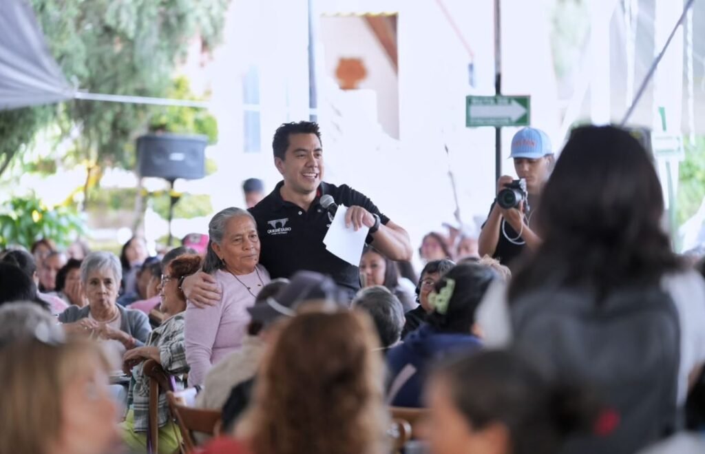 Reconocen a personas adultas mayores como parte fundamental de Querétaro